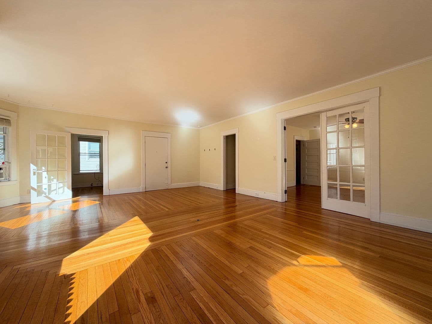 New Haven Apartment: 323-325 Willow Street