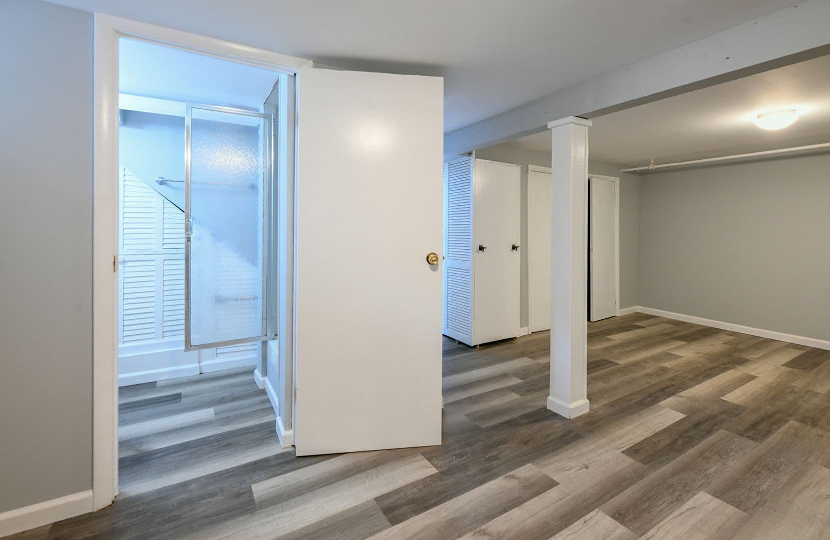 Hamden House: 95 Riverside Drive