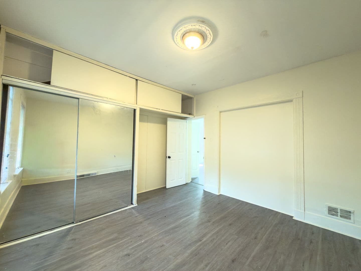 New Haven House: 1241 State Street