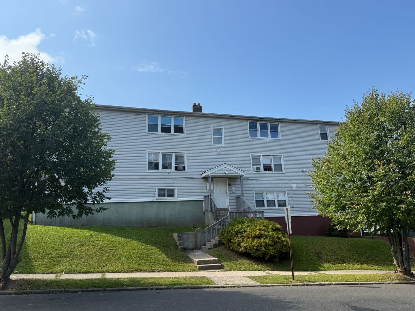 County Apartment: New Haven