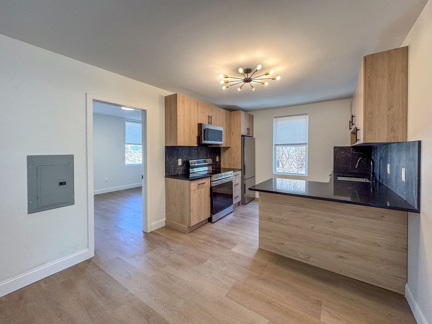 County Apartment: New Haven