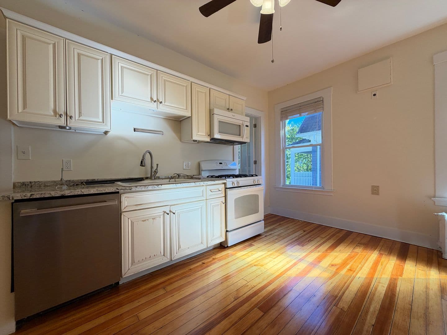 New Haven Apartment: 323-325 Willow Street
