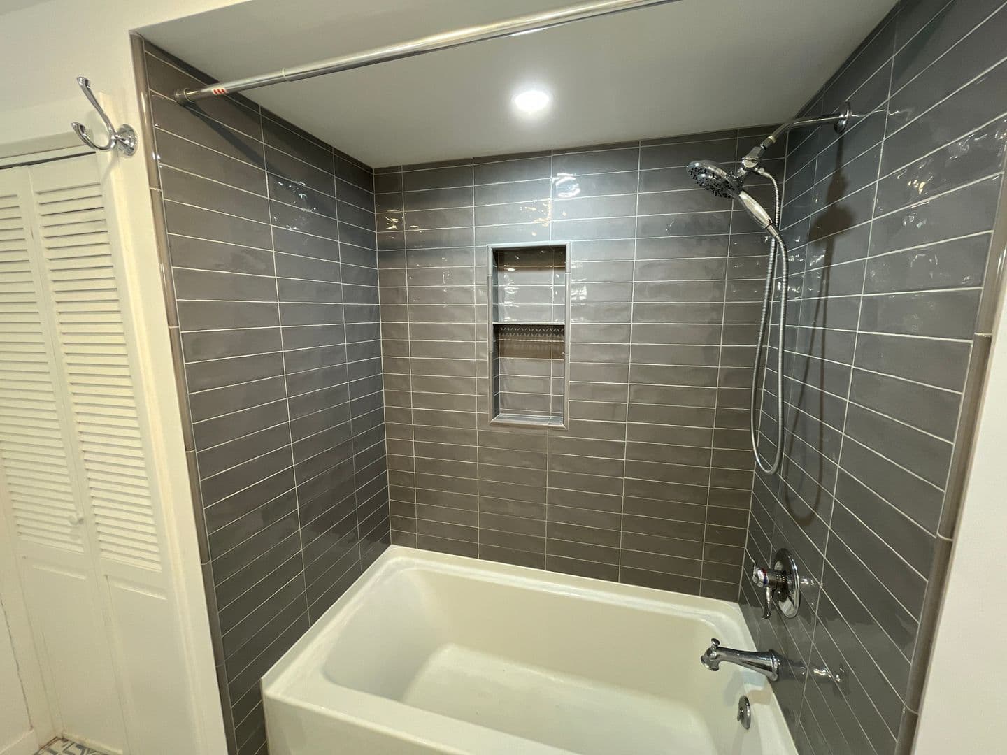 County Apartment: New Haven