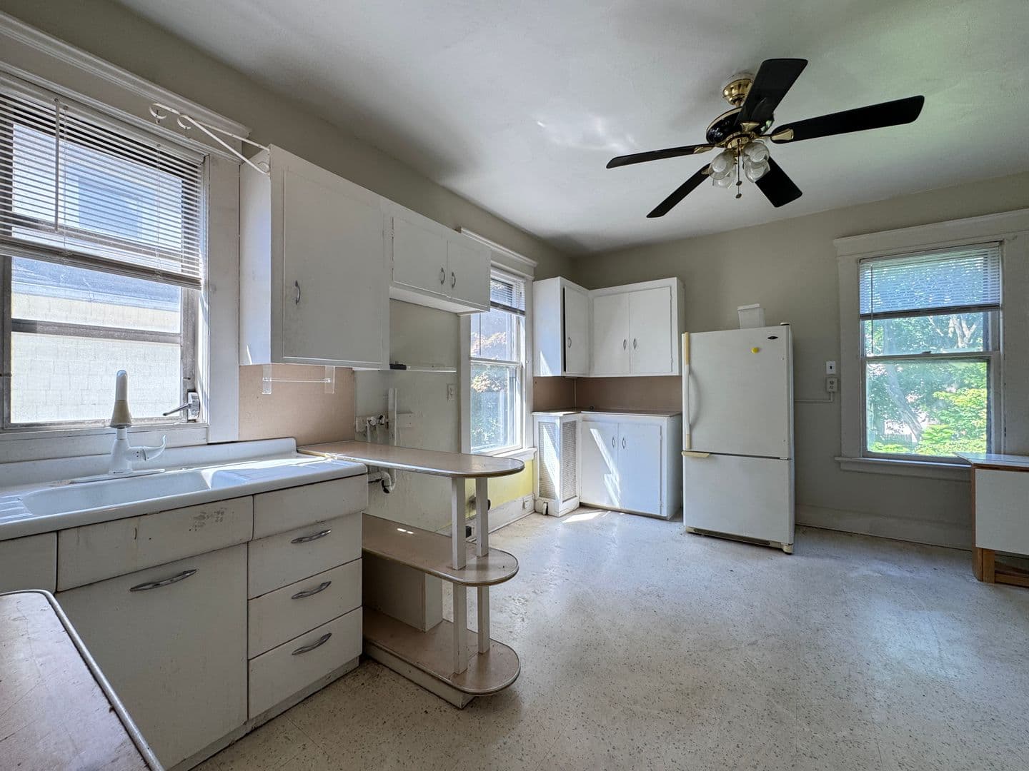 New Haven Apartment: 1454 Ella T Grasso Blvd