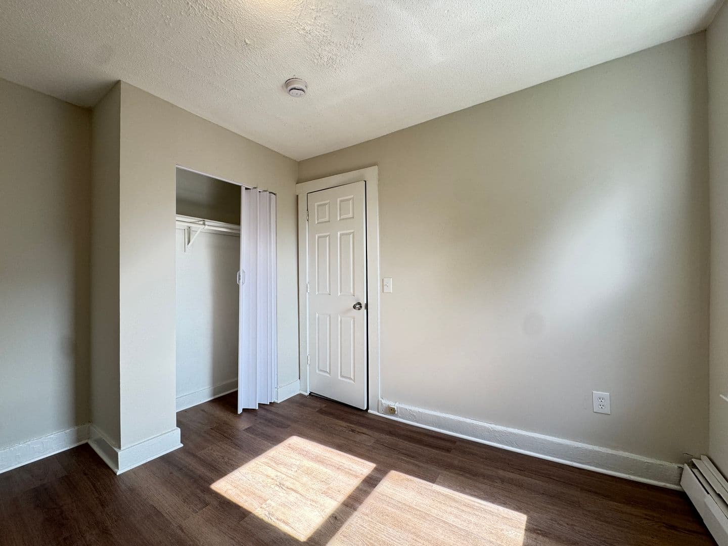 New Haven Apartment: 312 Davenport Ave