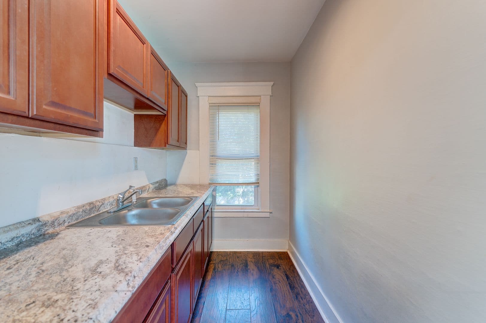 New Haven Apartment: 255 County St