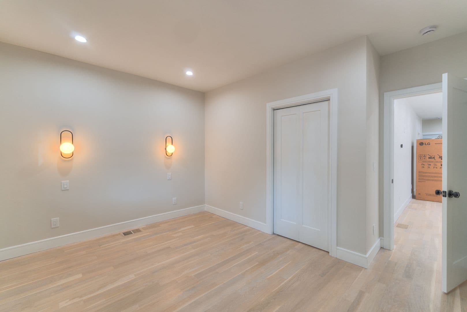 New Haven Apartment: 123 Winchester