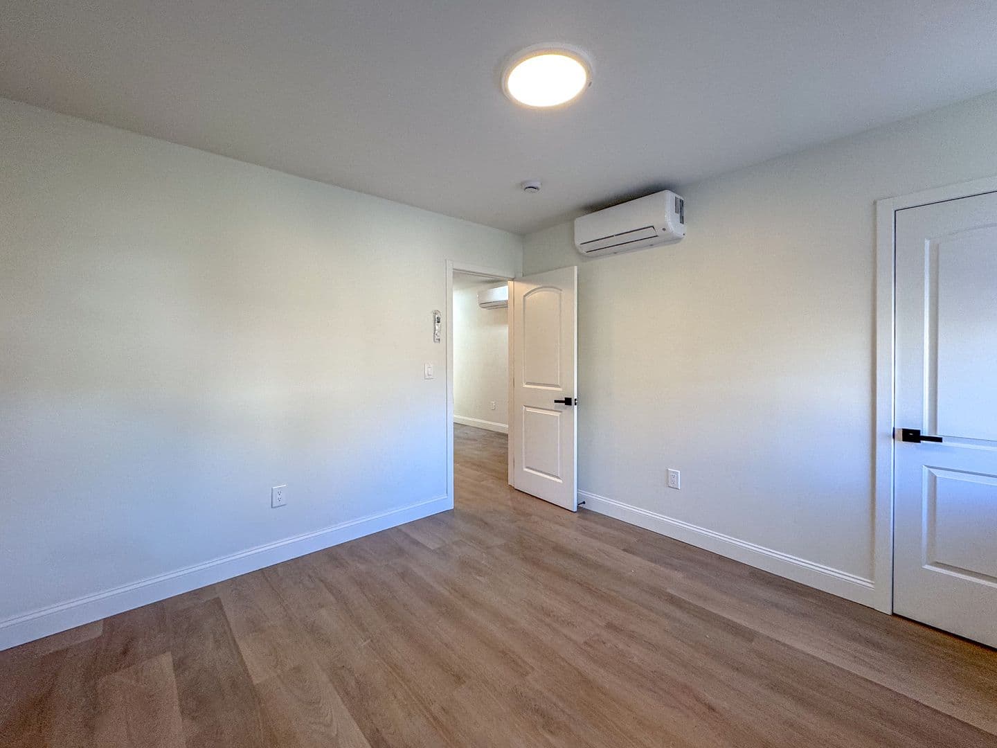 County Apartment: New Haven