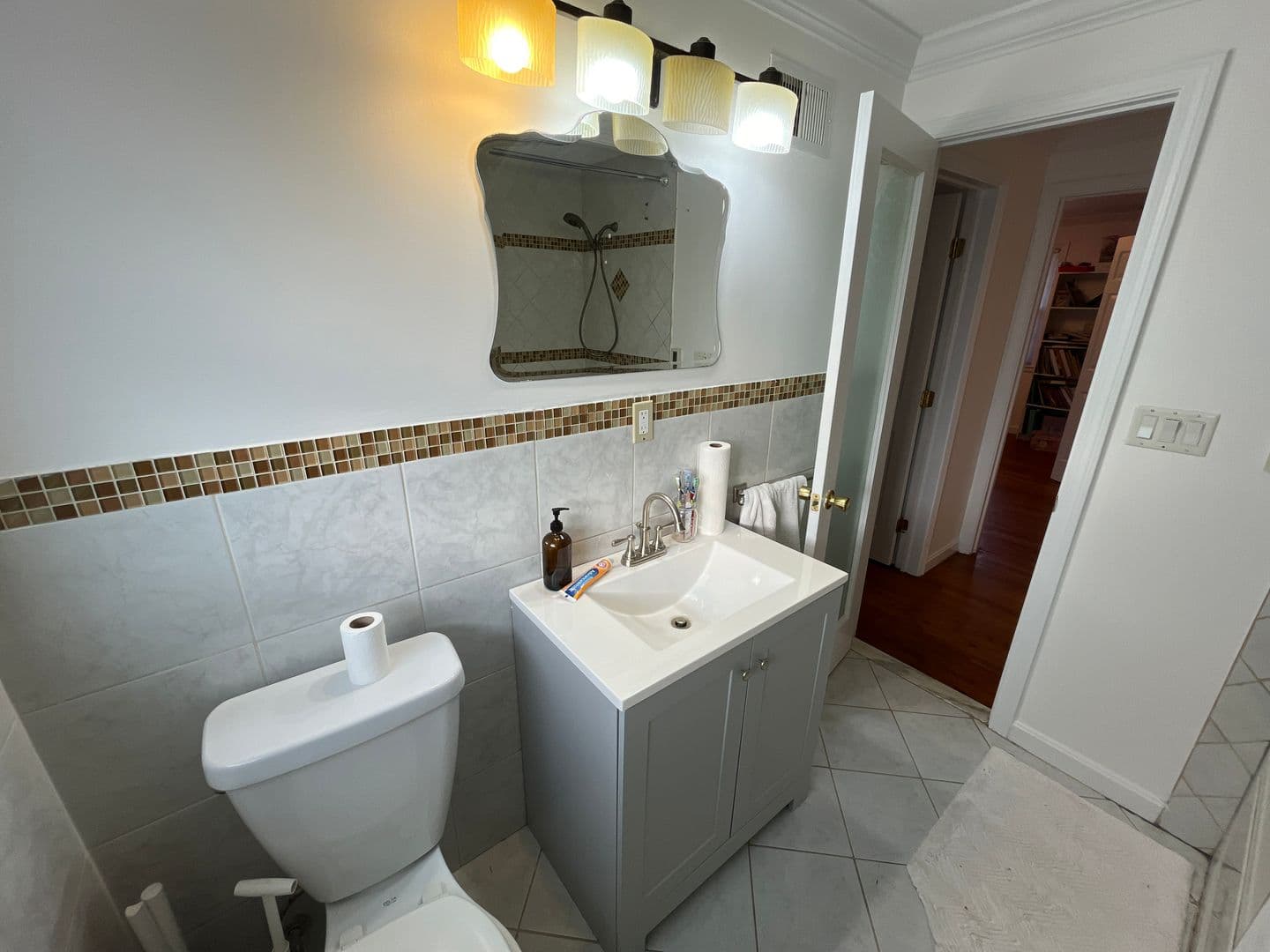 County Apartment: New Haven