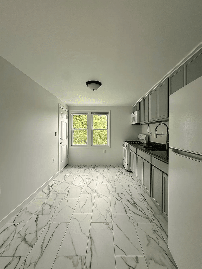County Apartment: New Haven