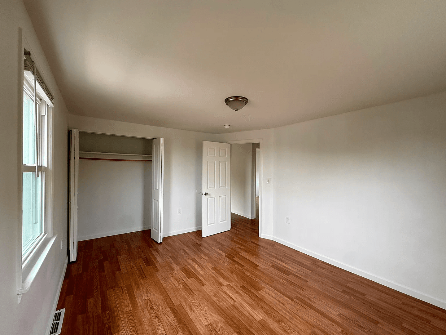 County Apartment: New Haven