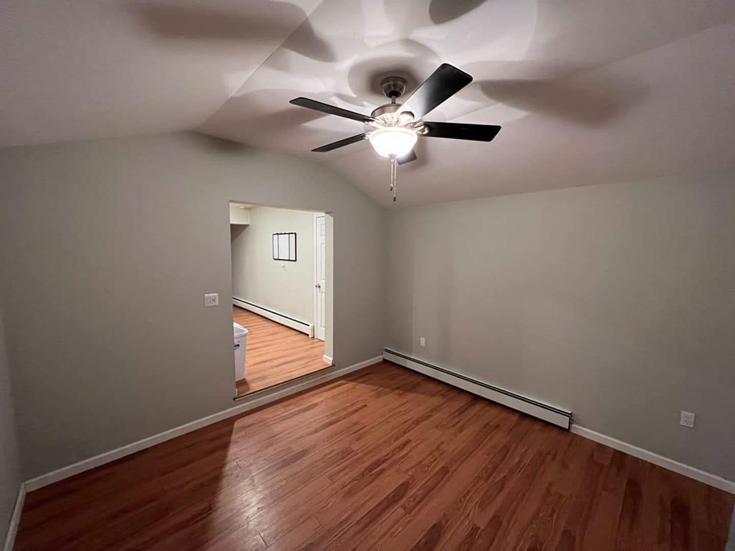 East Haven House: 31 Hellstrom Rd