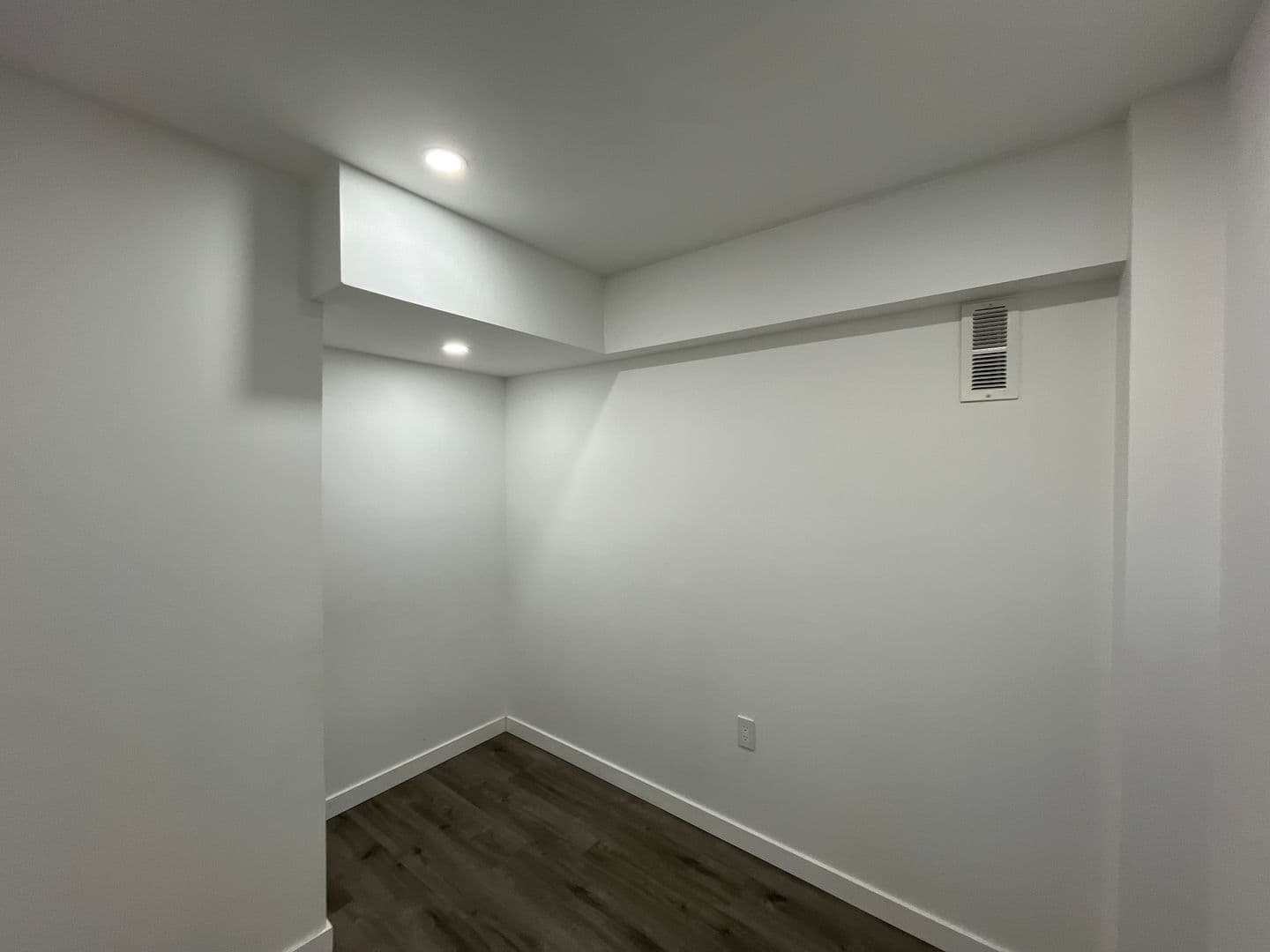County Apartment: New Haven
