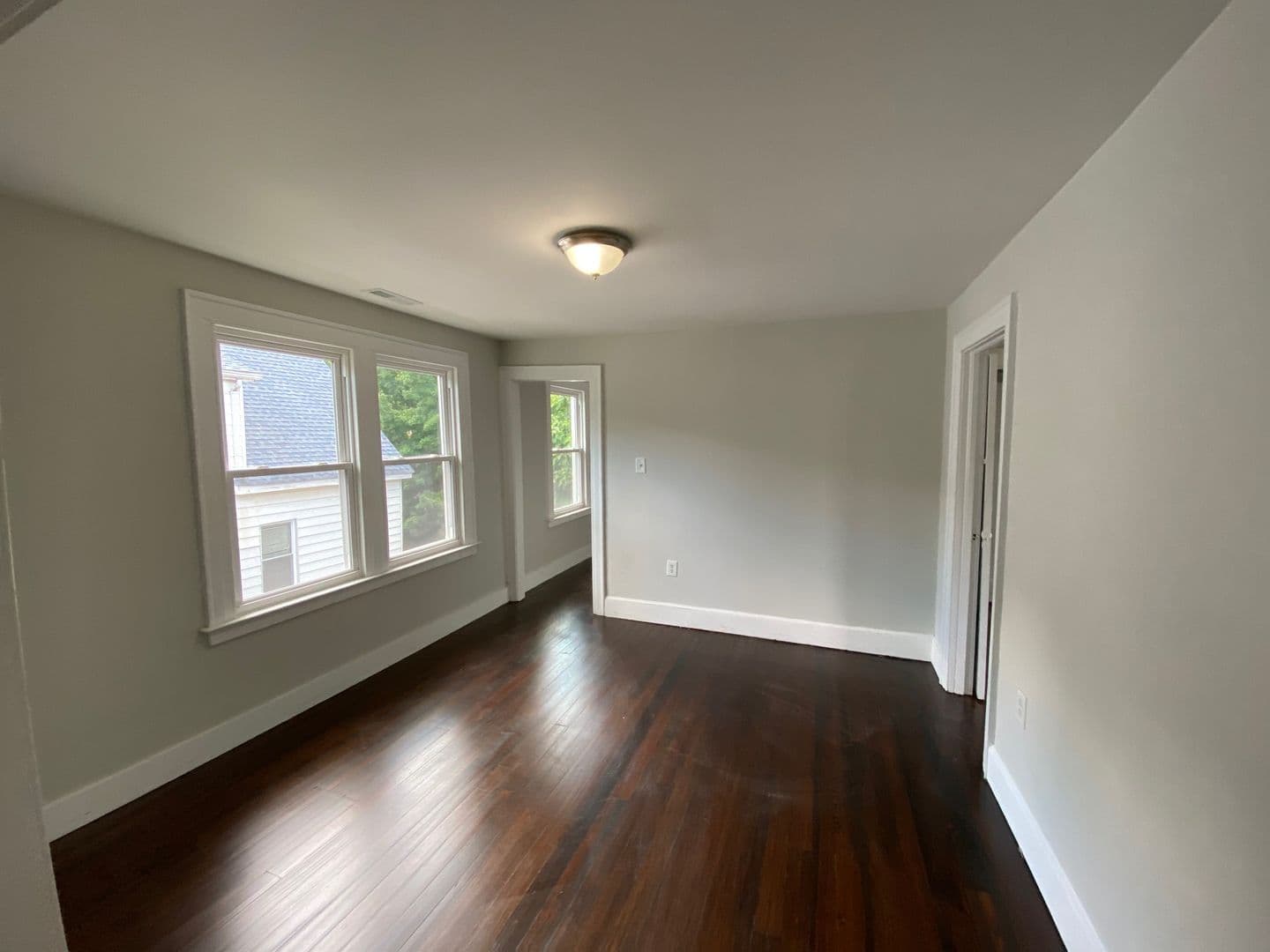 County Apartment: New Haven