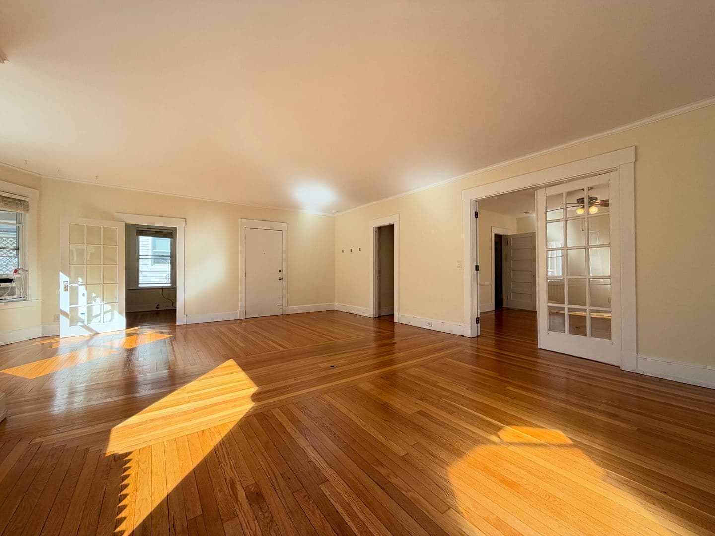 New Haven Apartment: 323-325 Willow Street