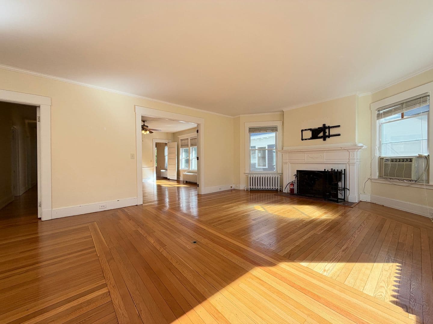 New Haven Apartment: 323-325 Willow Street