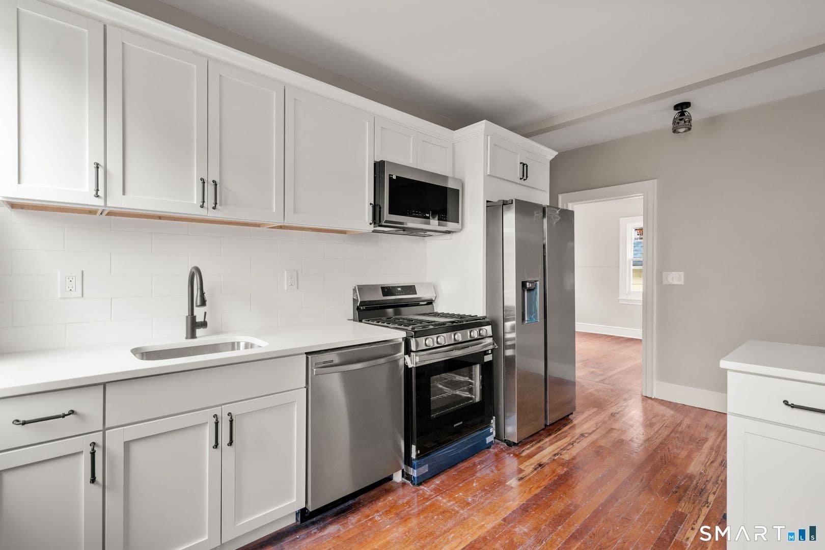 West Haven Apartment: 94 Thomas St