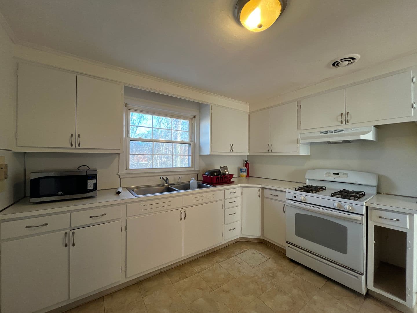 County Apartment: New Haven