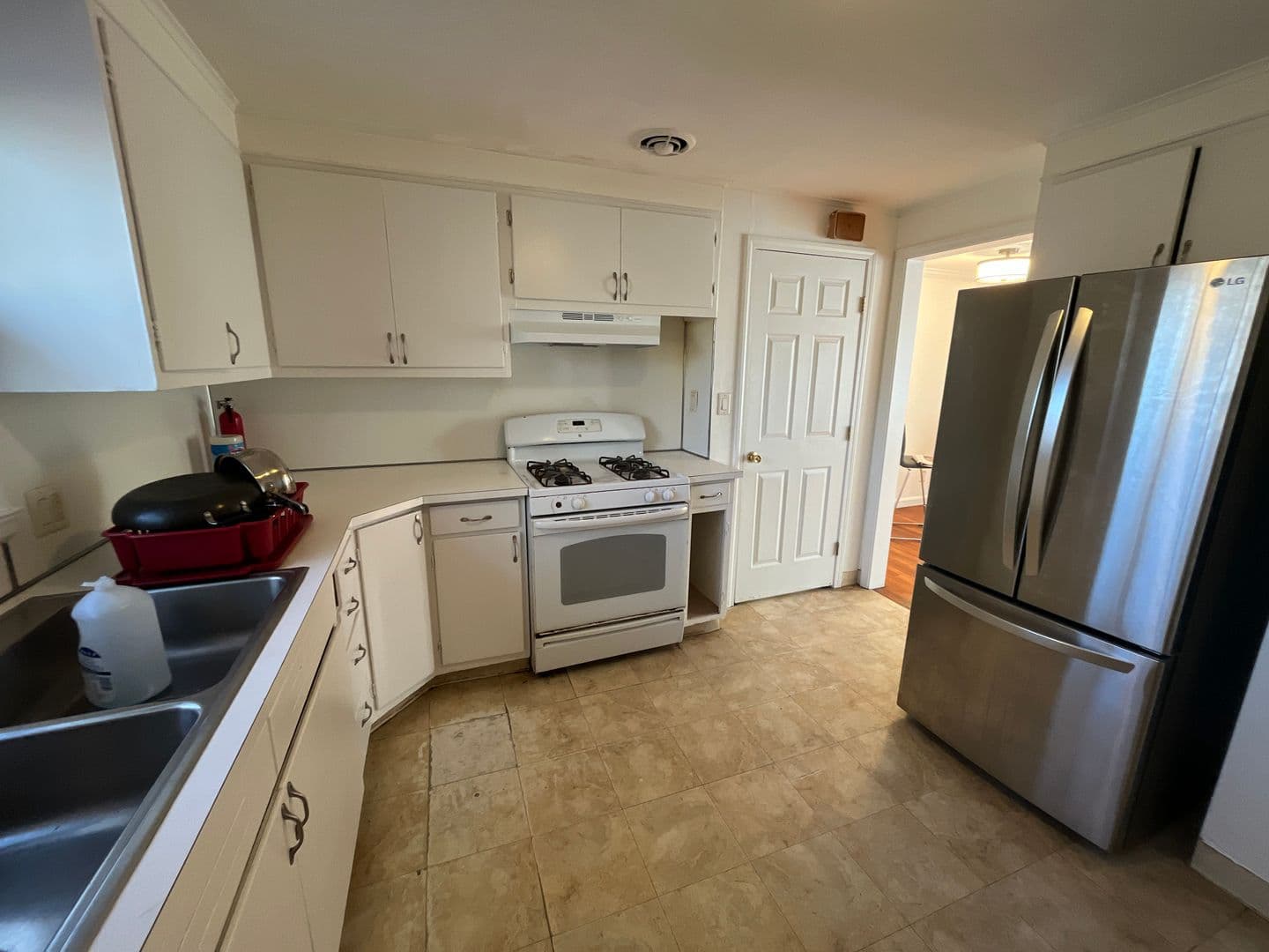 County Apartment: New Haven