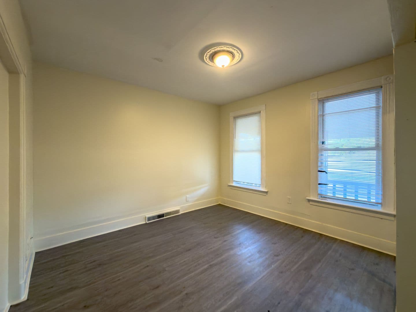 New Haven House: 1241 State Street
