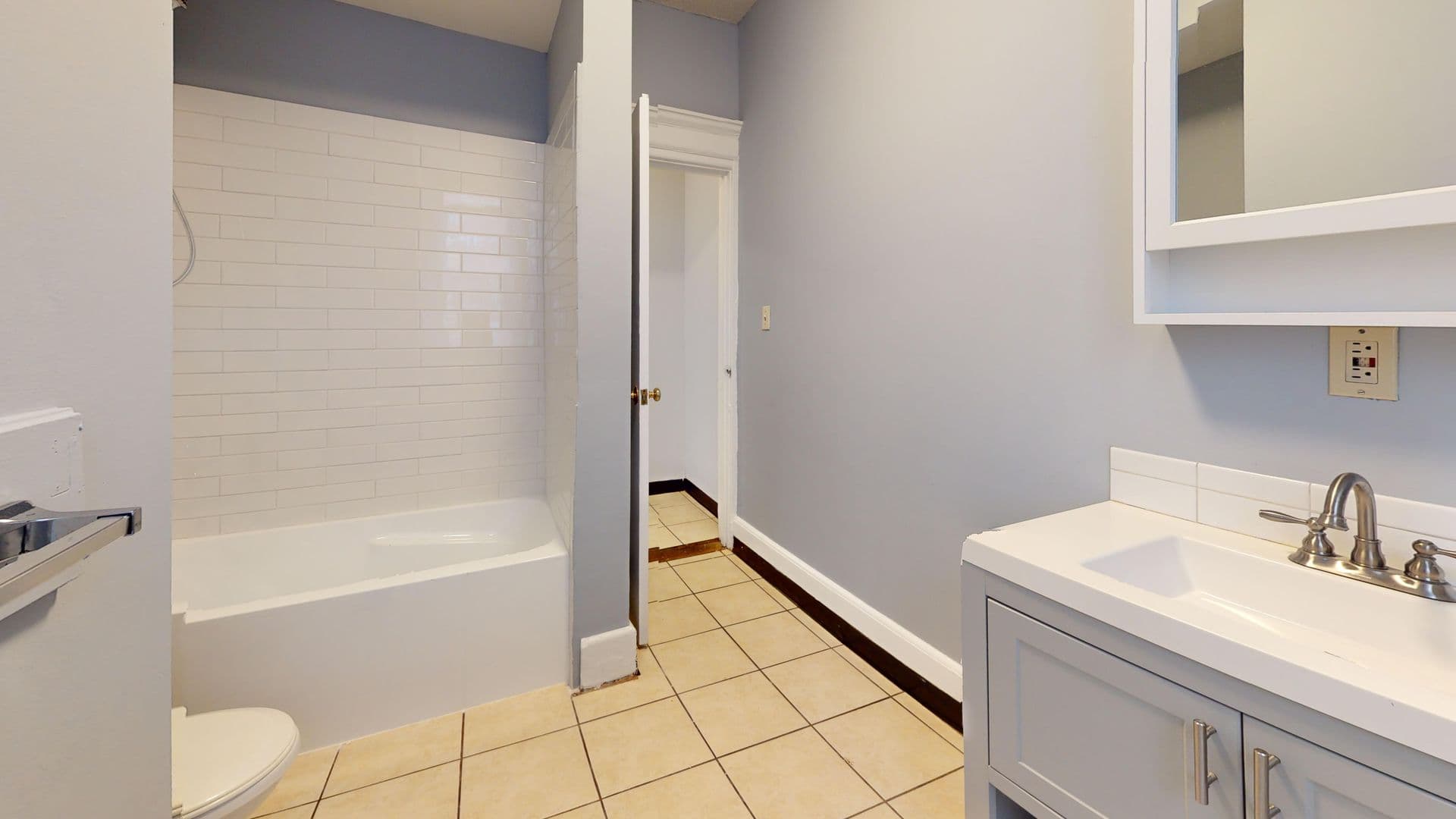 New Haven Apartment: 65 Lake Place