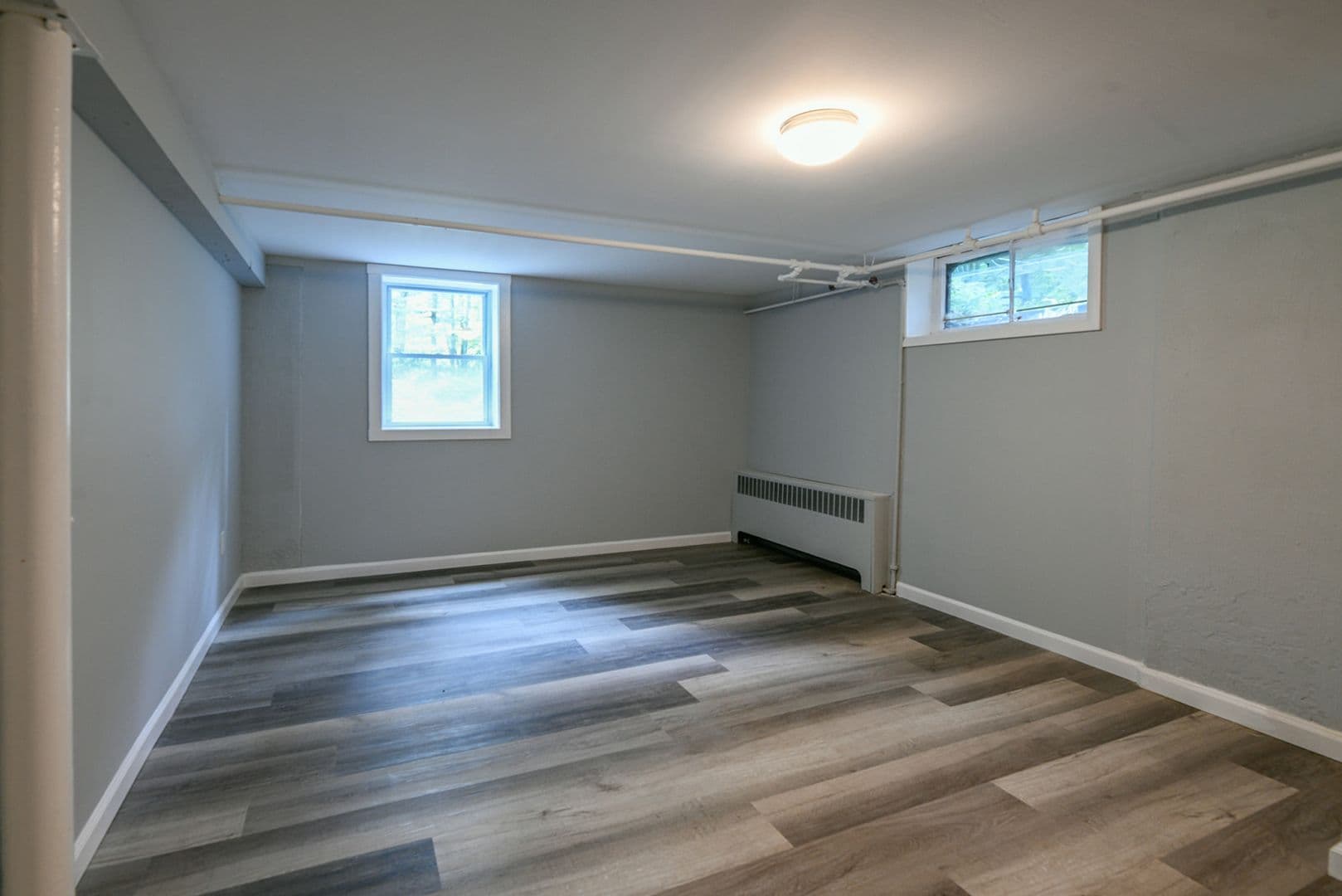 Hamden House: 95 Riverside Drive