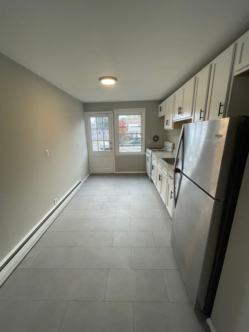 New Haven Apartment: 311 Blake Street