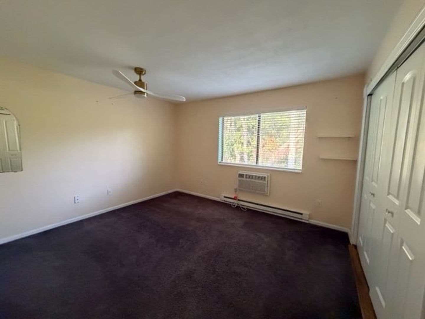 Meriden Condo: 181 Hicks St