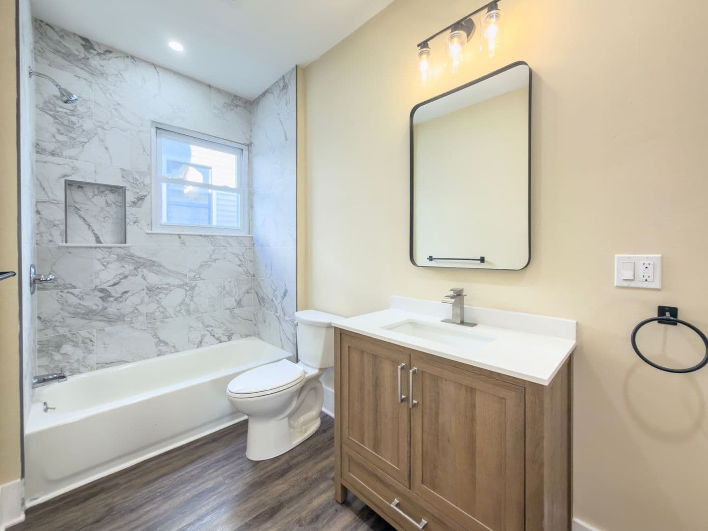 County Apartment: New Haven