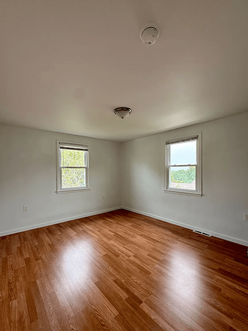 County Apartment: New Haven
