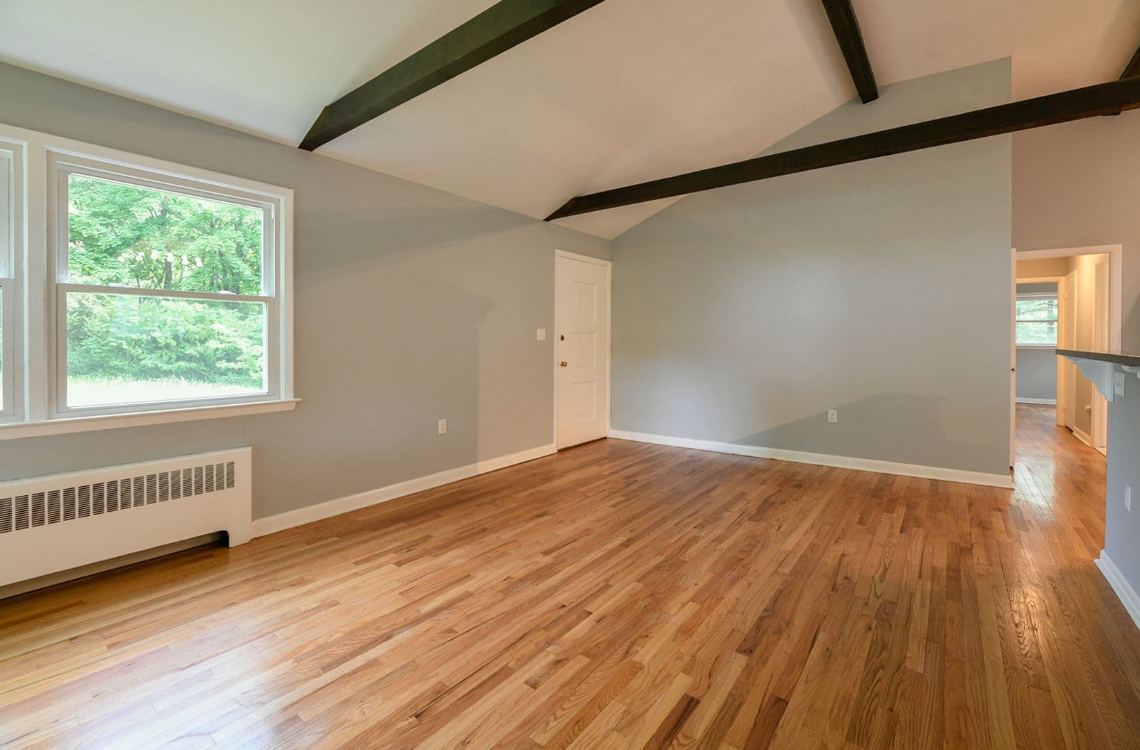 Hamden House: 95 Riverside Drive