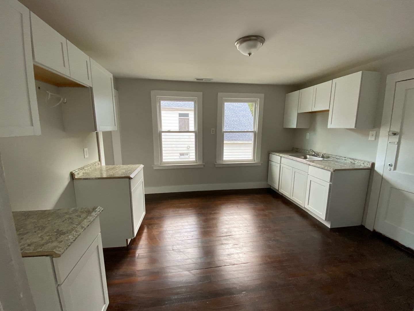 County Apartment: New Haven