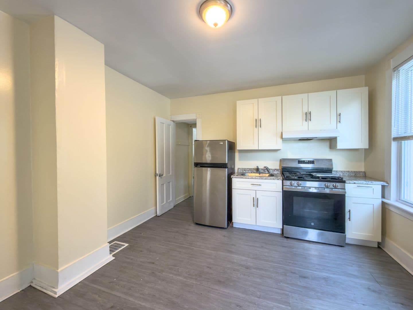 New Haven House: 1241 State Street