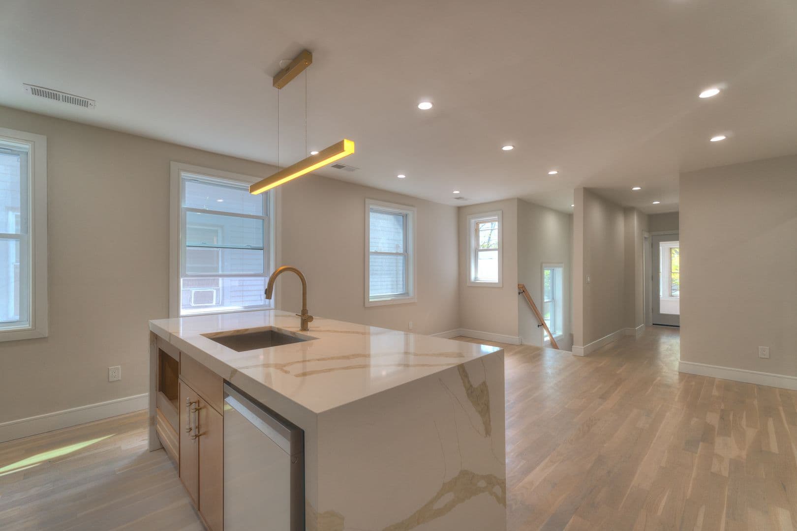 New Haven Apartment: 123 Winchester