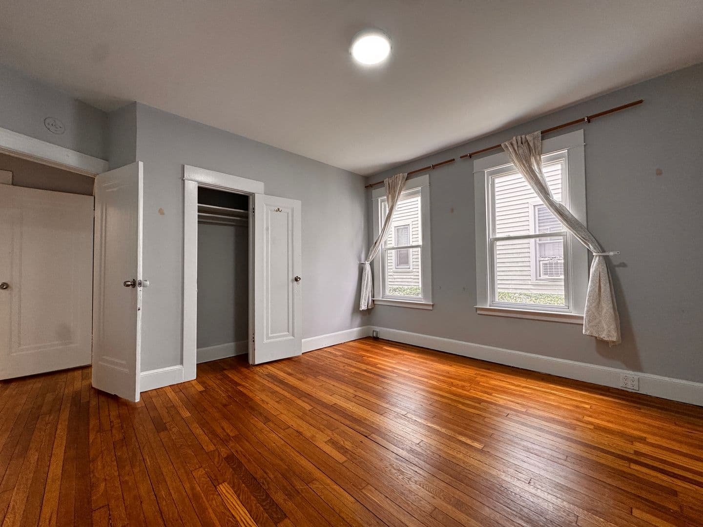 New Haven Apartment: 155 Foster Street