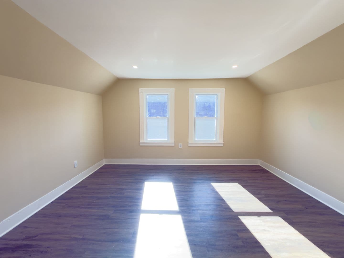 County Apartment: New Haven