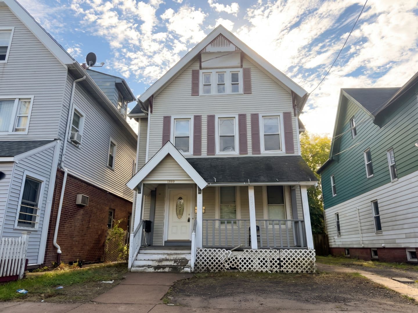 New Haven House: 1241 State Street