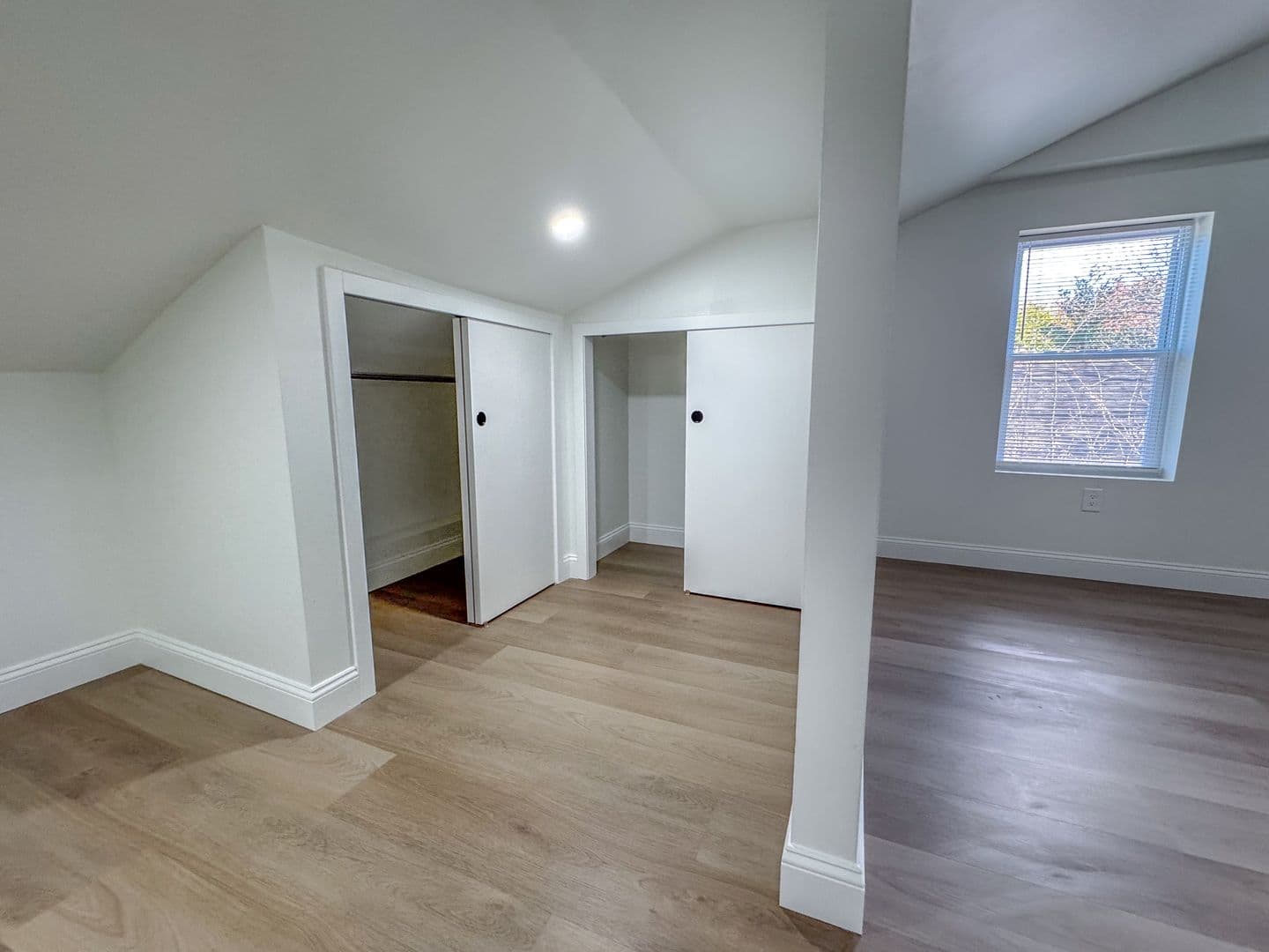 County Apartment: New Haven