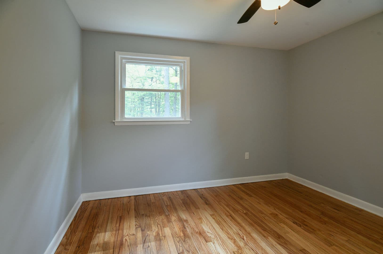 Hamden House: 95 Riverside Drive