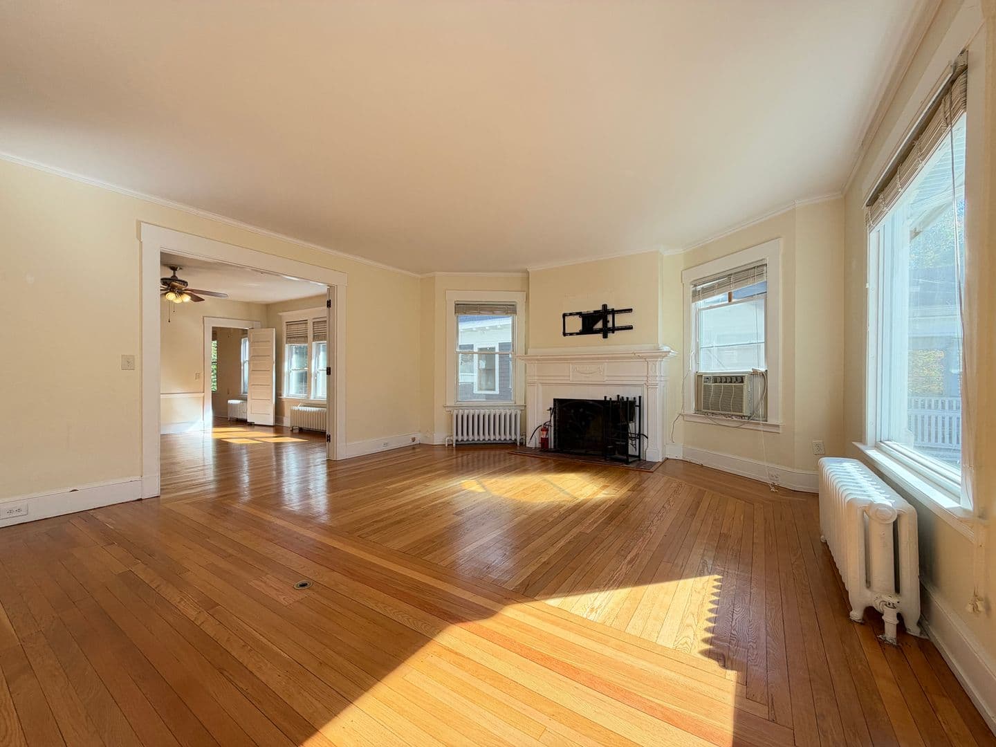 New Haven Apartment: 323-325 Willow Street