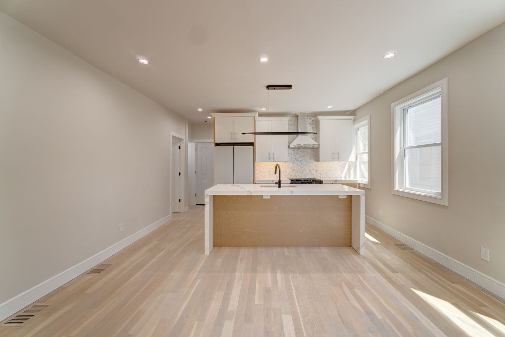 New Haven Apartment: 123 Winchester