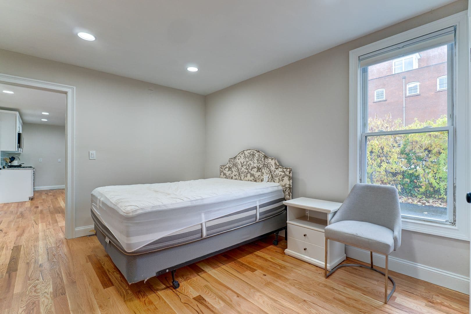 New Haven Apartment: 11 Lawrence St