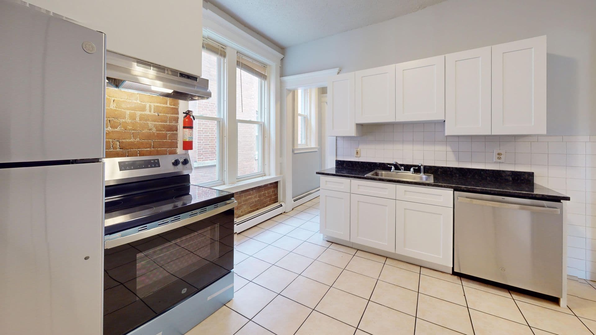 New Haven Apartment: 65 Lake Place
