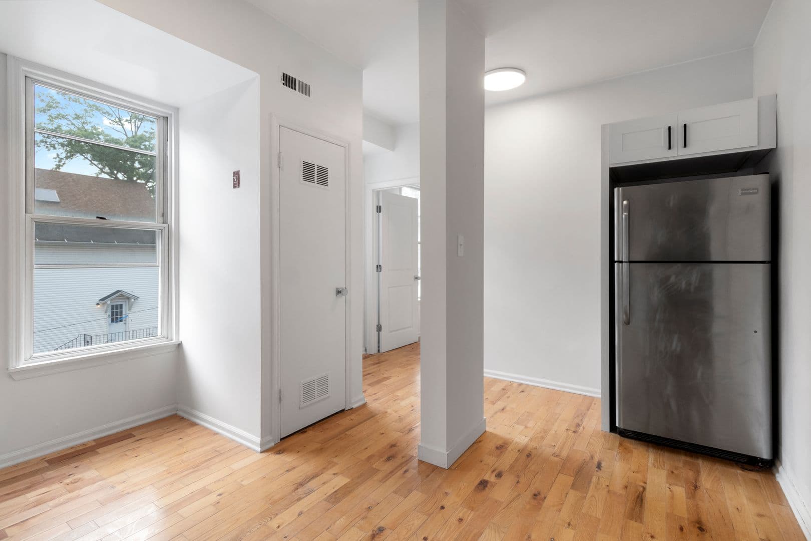 New Haven Apartment: 923 Elm St