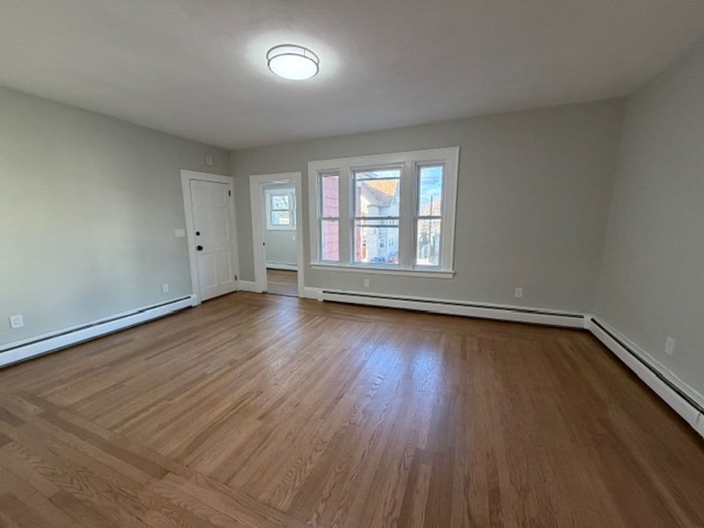 County Apartment: New Haven