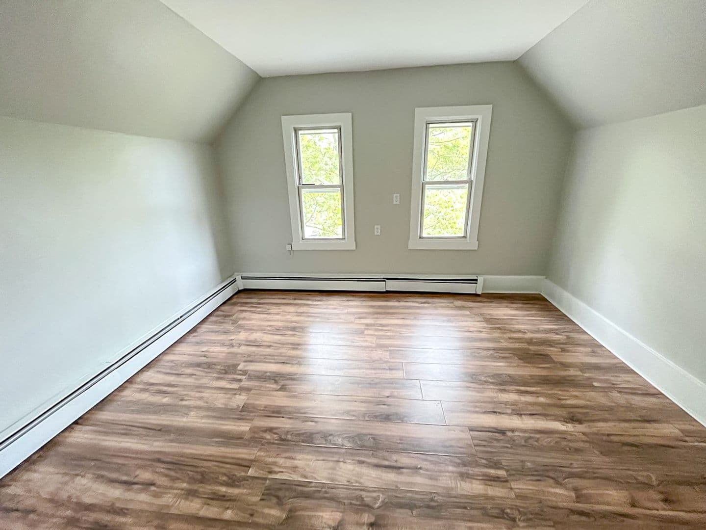 New Haven Apartment: 817 State Street