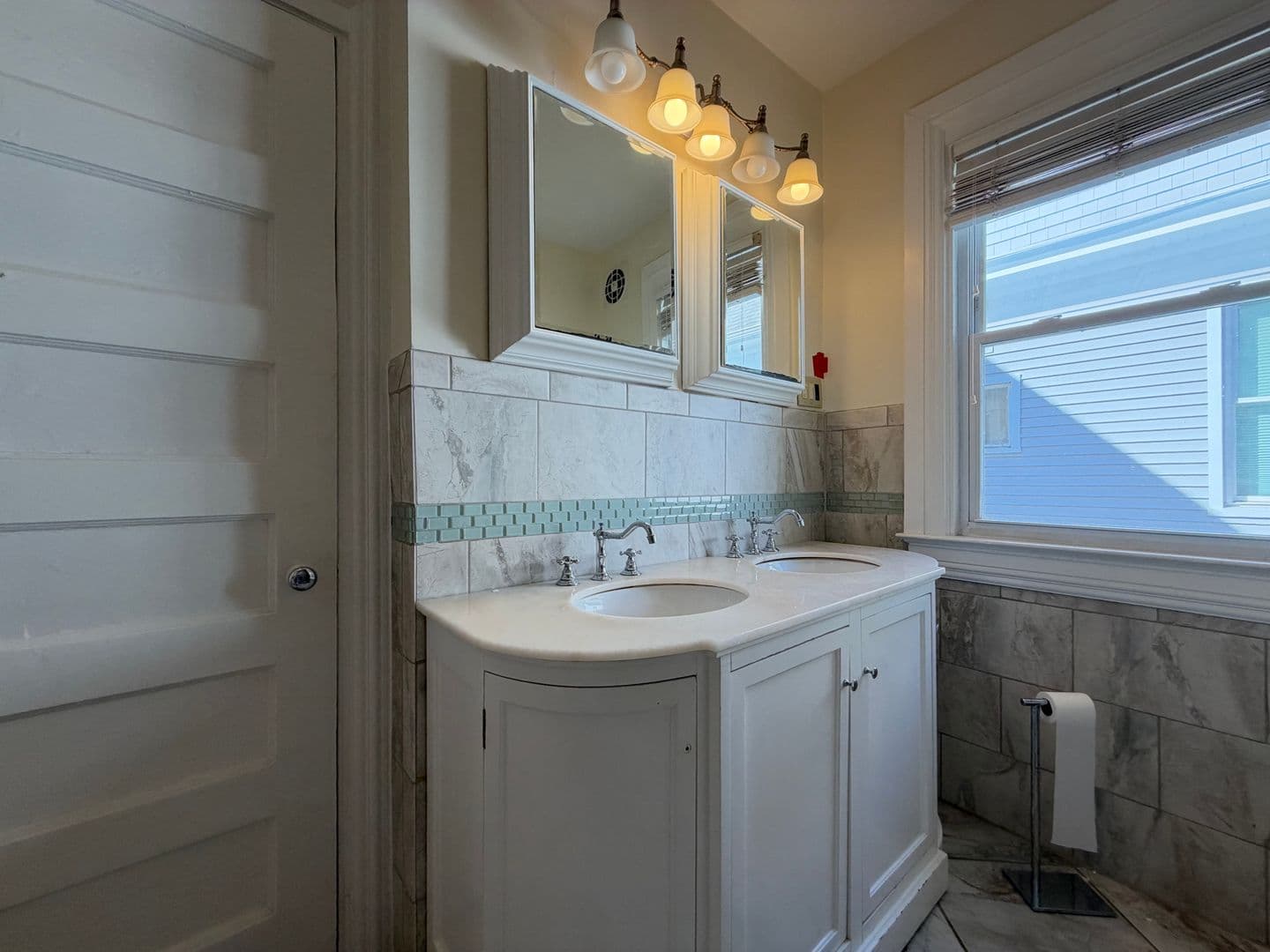New Haven Apartment: 323-325 Willow Street