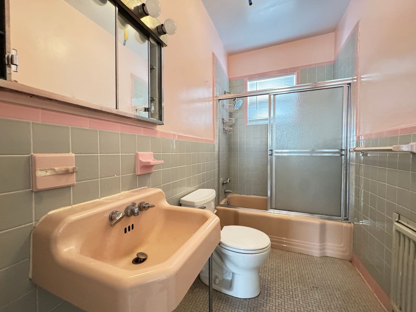 New Haven Apartment: 1454 Ella T Grasso Blvd