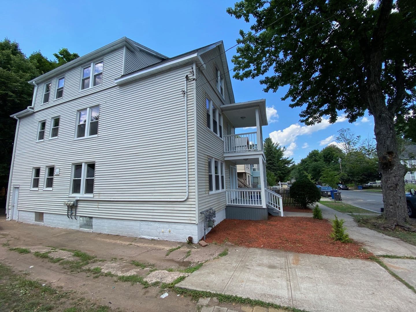County Apartment: New Haven