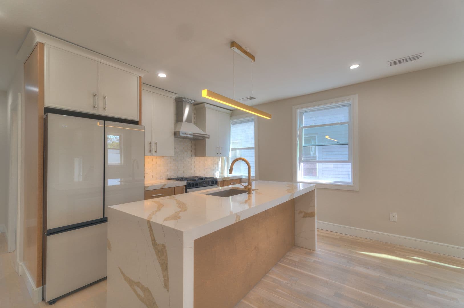 New Haven Apartment: 123 Winchester